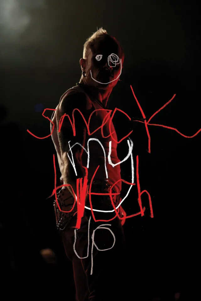 Smack my bitch up typography